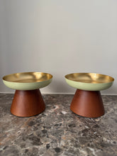 Load image into Gallery viewer, Conical vivid brass plates set of two