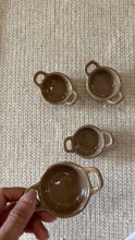Load image into Gallery viewer, Brown pan (set of four)