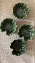 Load image into Gallery viewer, Leaf bowls (set of four)