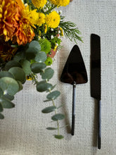 Load image into Gallery viewer, Cake Knives