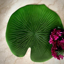 Load image into Gallery viewer, Lotus Table Mats