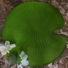 Load image into Gallery viewer, Lotus Table Mats