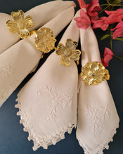 Load image into Gallery viewer, Flower Napkin Rings
