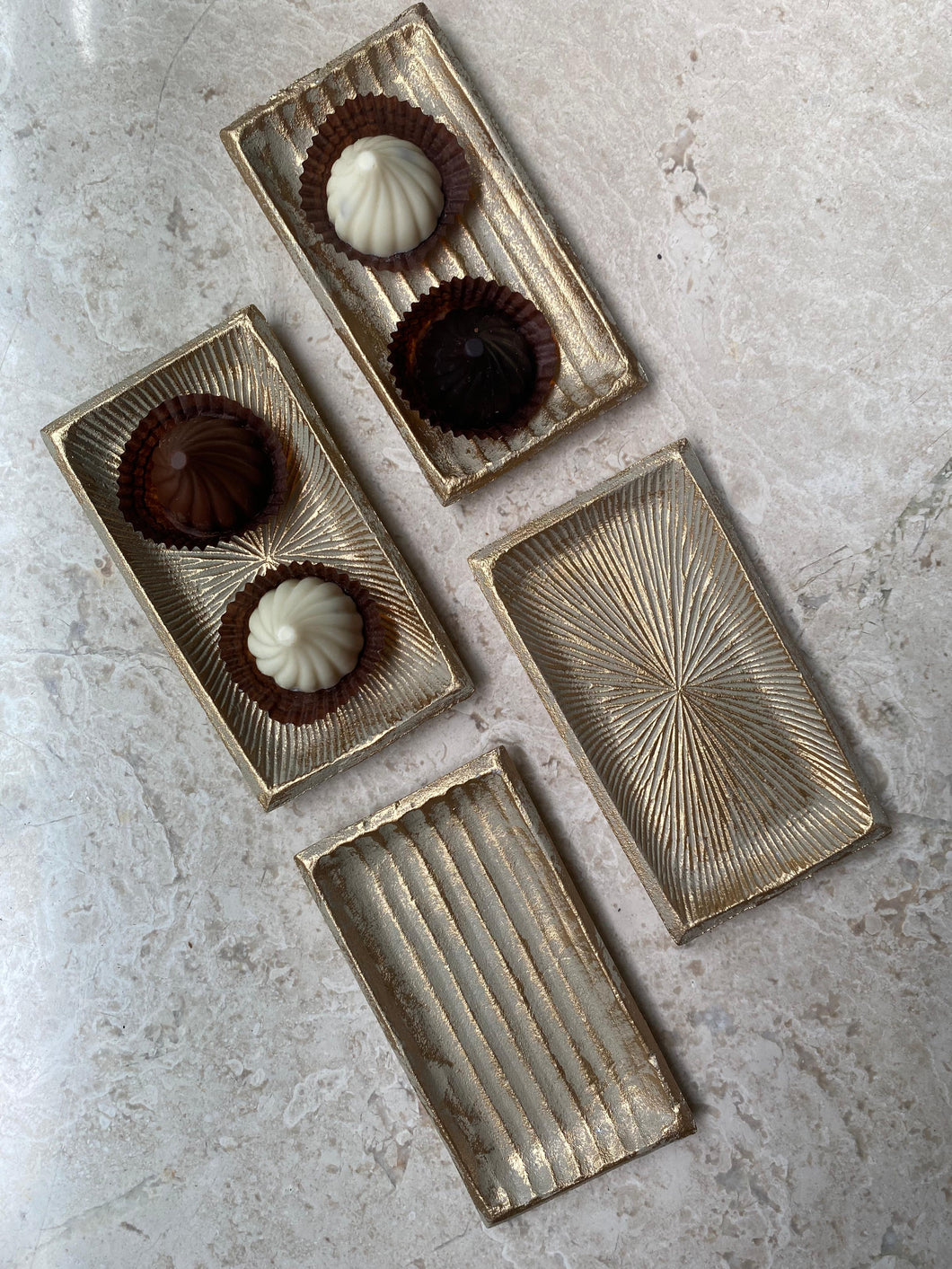 Aura tapas plates