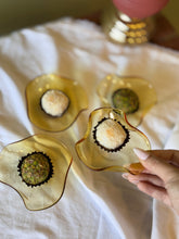 Load image into Gallery viewer, Yellow small plates (Set of 4)
