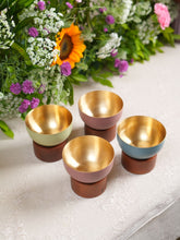 Load image into Gallery viewer, Vivid brass bowls set of two
